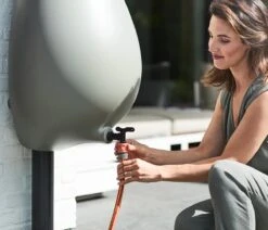 Elho Pure Raindrop 70L - Geel/Oker -Camping Series Winkel 1200x1028 2