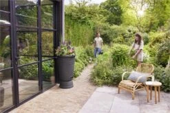 Elho Green Basics Regenton Plus 105 - Regenton Voor Kweken En Oogsten - Ø 58.4 X H 80.4 Cm - Zwart/Living Black 9 Elho Green Basics Regenton Plus 105 - Regenton Voor Kweken En Oogsten - Ø 58.4 X H 80.4 Cm - Zwart/Living Black -Camping Series Winkel 1200x800 115