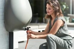 Elho Pure Raindrop 70L - Geel/Oker -Camping Series Winkel 1200x800 134