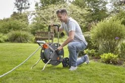 GARDENA - AquaRoll L CleverRoll L Easy Set Slangenwagen - Maximaal 50 Meter - Verstelbare Handgreep -Camping Series Winkel 1200x800 147