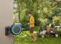 GARDENA - Wandslangenbox - RollUp XL - 35 Meter - Ø 13 Mm -Camping Series Winkel 1200x857 6