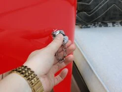 AXI Retro Cooler Rood - Koeler Met Wielen - 76L Inhoud - Koelbox Met Aftapkraan -Camping Series Winkel 1200x900 1