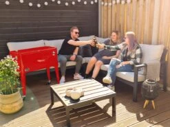 AXI Retro Cooler Rood - Koeler Met Wielen - 76L Inhoud - Koelbox Met Aftapkraan -Camping Series Winkel 1200x900 2