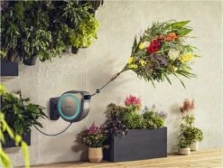 GARDENA - Wandslangenbox - RollUp XL - 35 Meter - Ø 13 Mm -Camping Series Winkel 1200x902 7