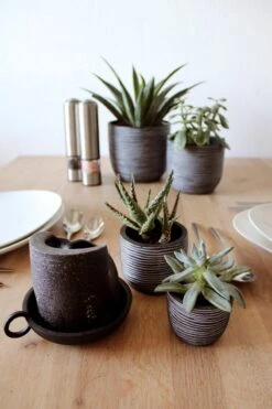 Capi Europe - Set Van 4 - Bloempot Binnen - Rib Antraciet -Camping Series Winkel 800x1200 54