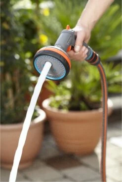 GARDENA - Comfort Broeskop - 5 Straalsoorten - Grijs -Camping Series Winkel 801x1200 4