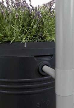 Elho Green Basics Regenton - Regenton - Living Black - Buiten - 200 Liter -Camping Series Winkel 823x1200 1